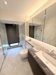 Shrewsbury Road (D11), Terrace #521089811